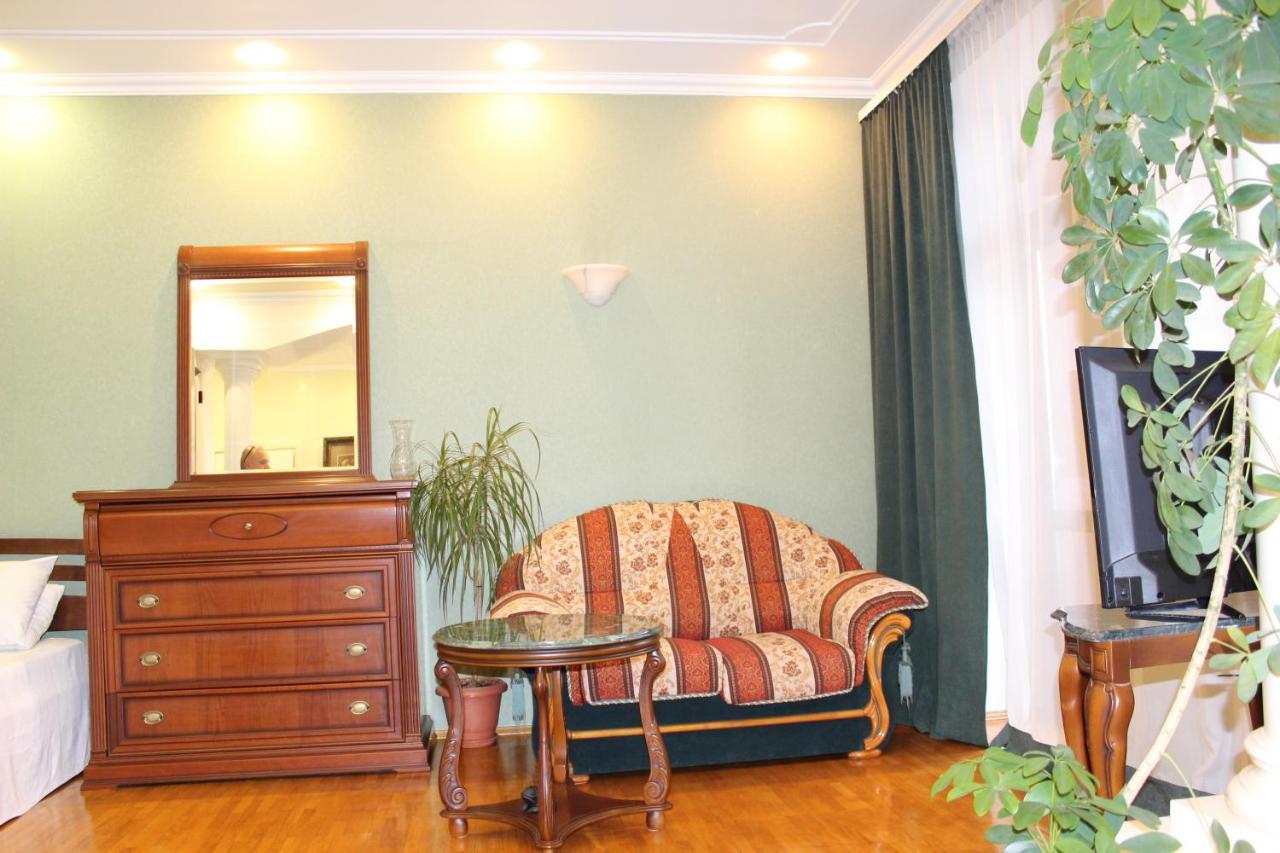 Центр Печерск Метро Зверинецкая, Печерская Apartamento Kiev Exterior foto